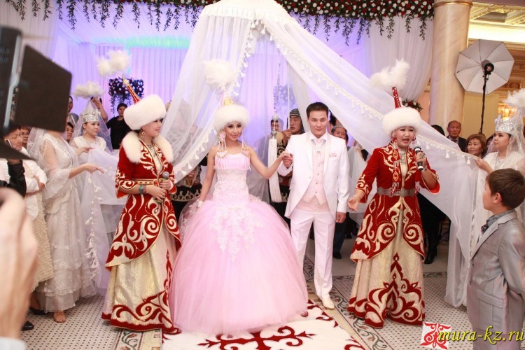 Казахские свадебные обычаи